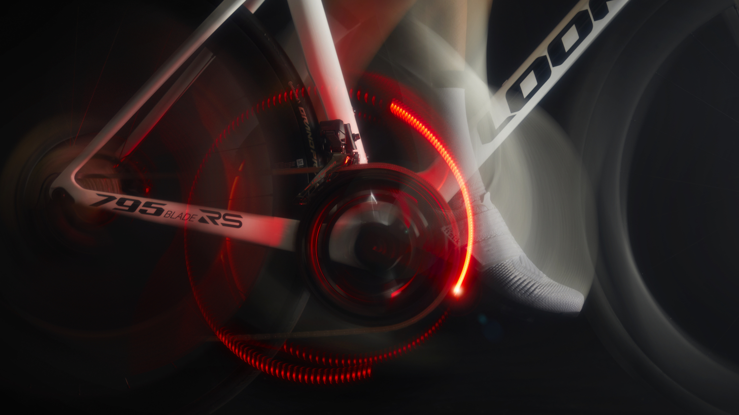 Nowe pedały szosowe z oświetleniem! Poznajemy Look Keo Vision