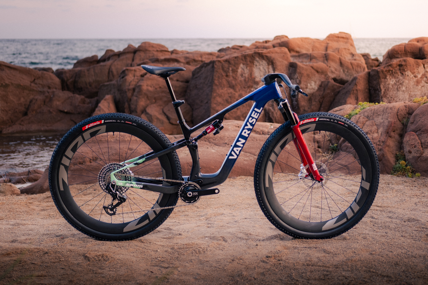 Van Rysel wchodzi w MTB. RCR-XC ma 32-calowe koła i jest lżejszy niż 29er