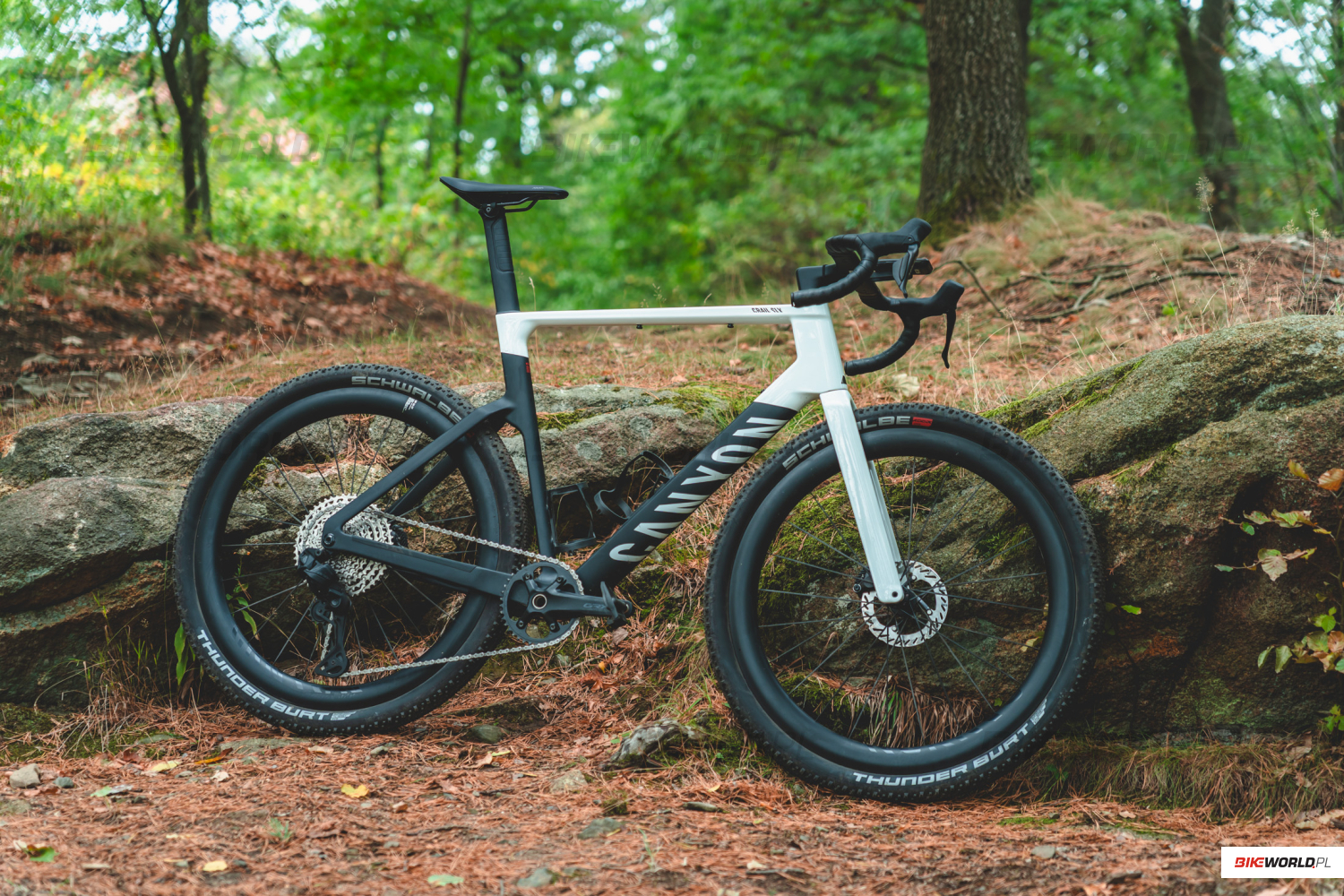 Galeria: Canyon Grail CF SLX 7 Di2 (2027)