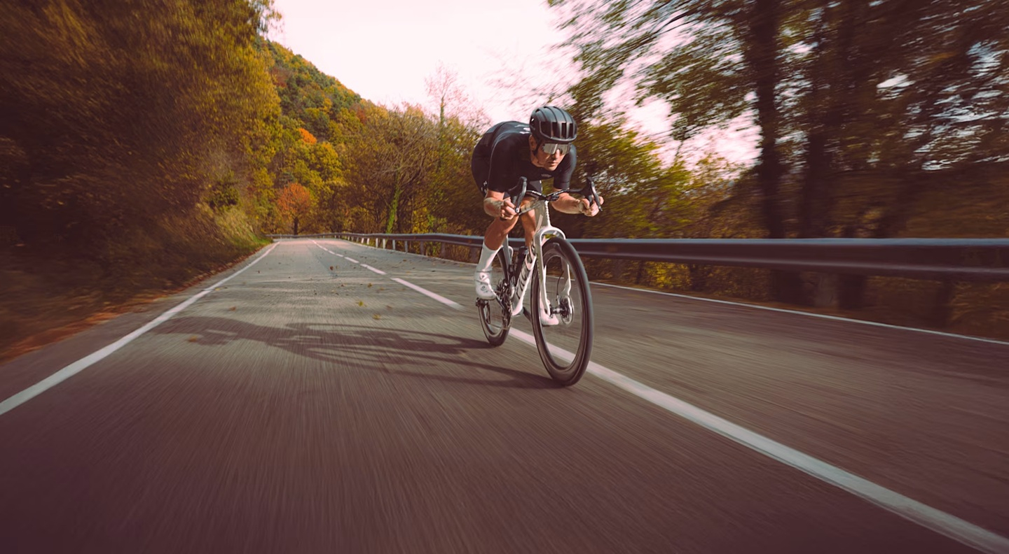 Factor One – nowa definicja wyścigowej aerodynamiki! (2026)