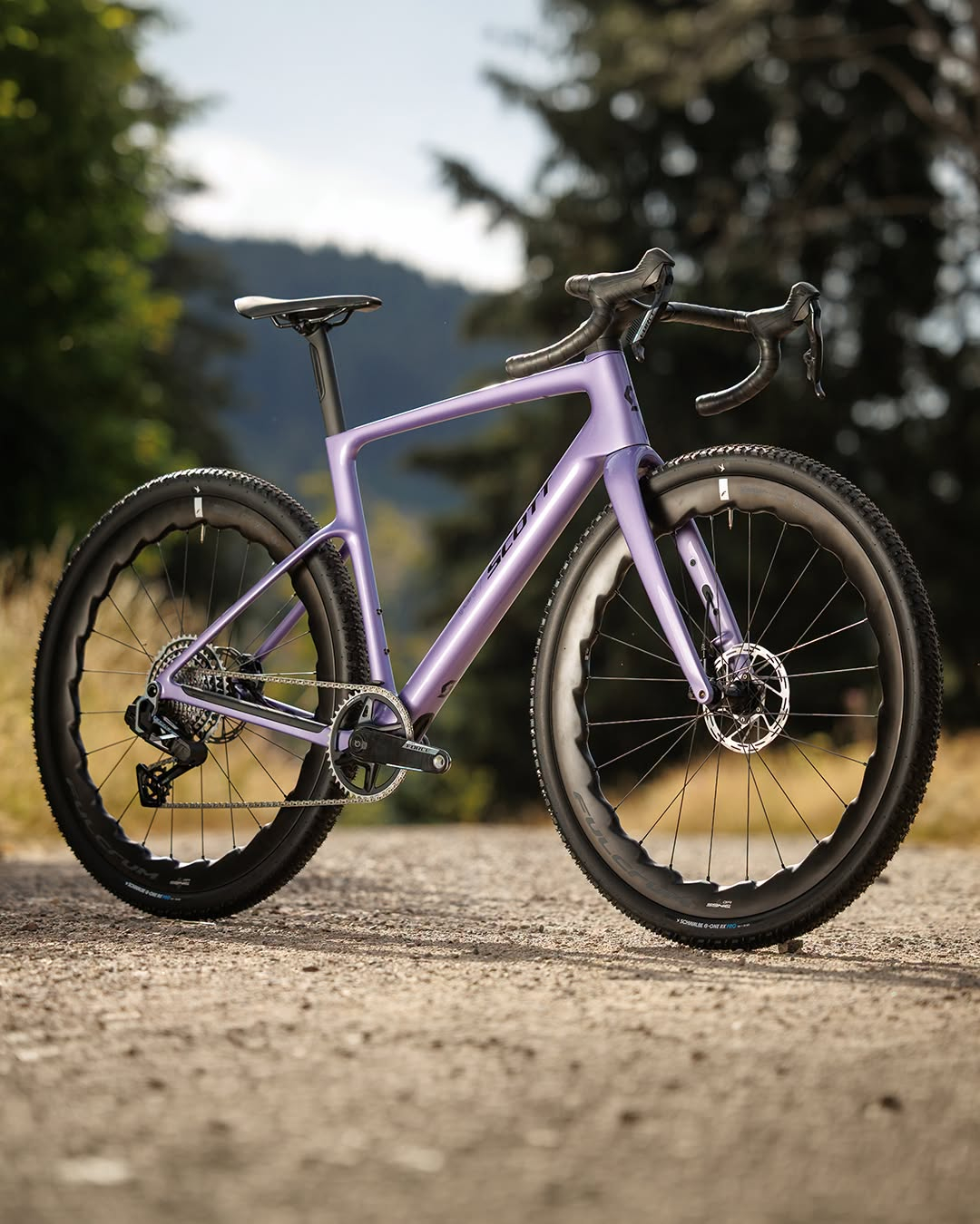 Nowy SCOTT Addict Gravel [2027] - szersze opony i lżej niż do tej pory