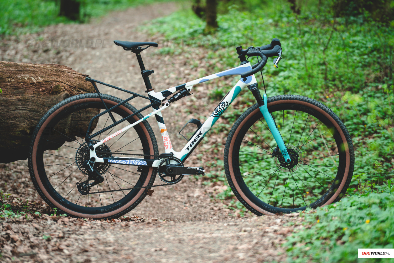 Galeria: TREK CheckOUT SL 7 AXS (2026)