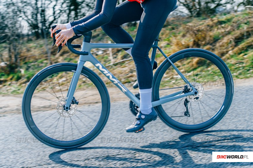 MMR Adrenaline 30 Carbon 105 Di2