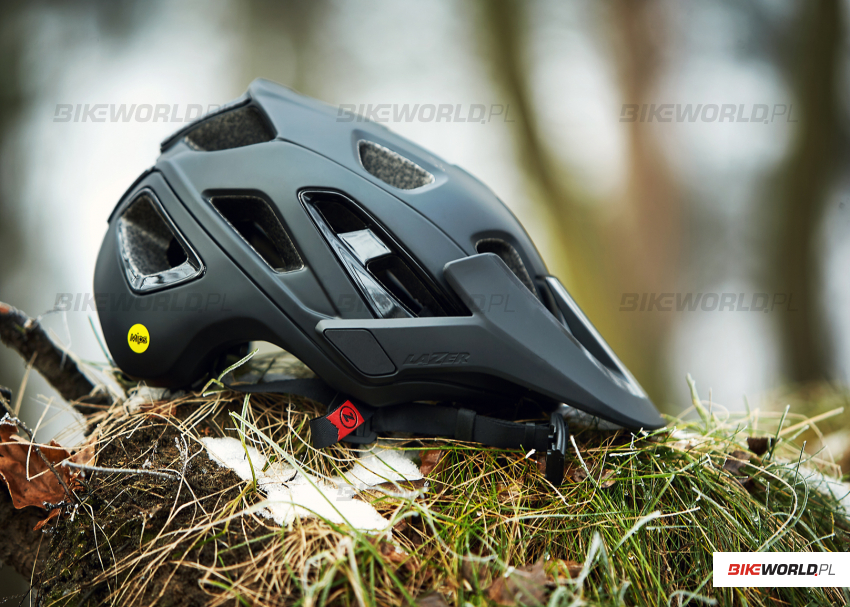 Zdjęcie do artykułu: Test: Kask MTB Lazer Jackal (trail / enduro)