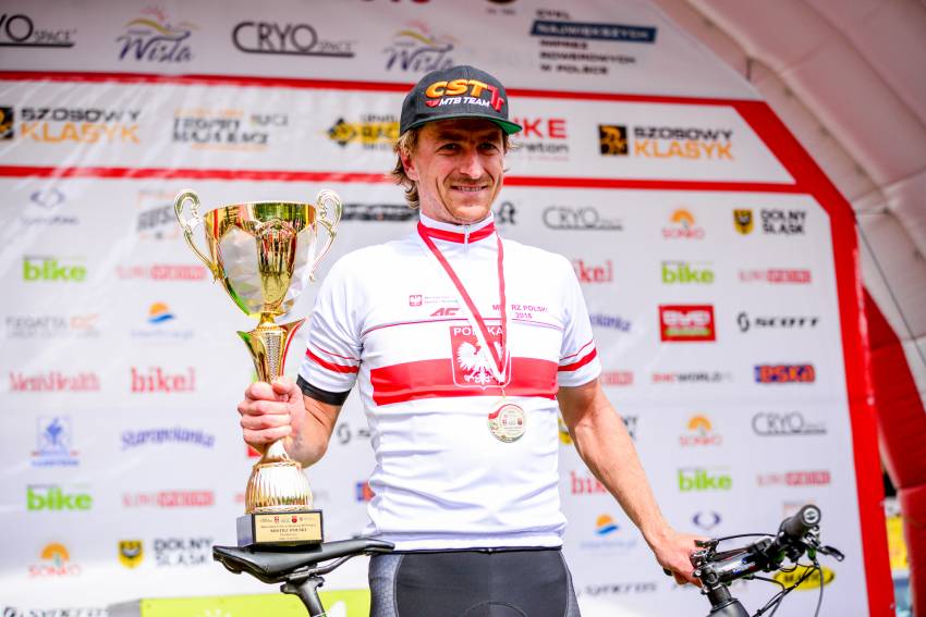 Zdjęcie do artykułu: Dariusz Batek Mistrzem Polski w Maratonie MTB!