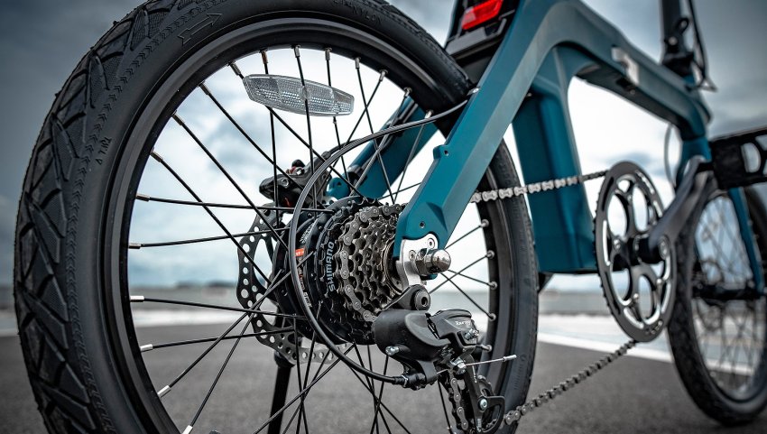 Silnik w tylnej piaście