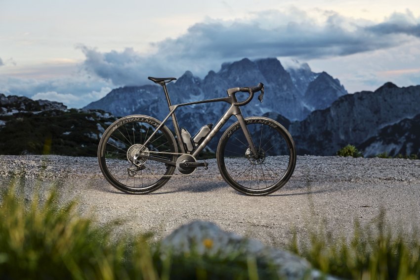 Zdjęcie do artykułu: Nowy Trek Domane Carbon – lżejszy, bez IsoSpeed’a, ale tak samo wygodny! (2027)