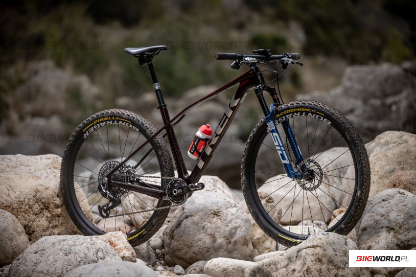 Zdjęcie do artykułu: Nowy karbonowy Trek Procaliber – 120 mm skoku i system IsoBow (2025)