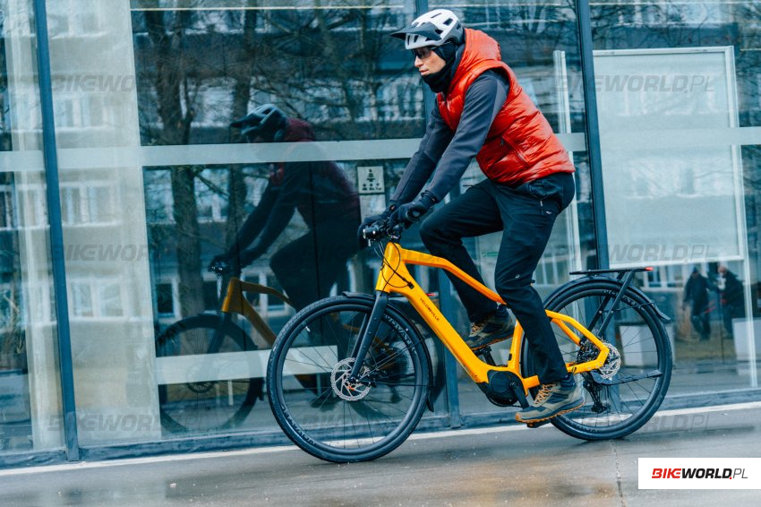 Zdjęcie do artykułu: Video Test: Velo de Ville Revo-C - lekki, mocny i piekielnie szybki elektryk do miasta!