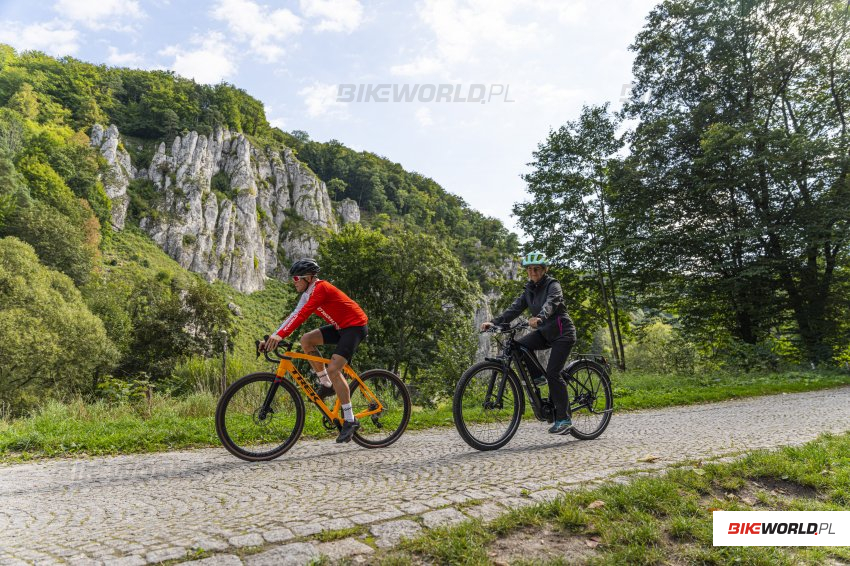 Zdjęcie do artykułu: Mama na e-bike vs Syn na gravelu: kto wygra?!