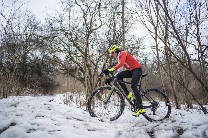 Zdjęcie do artykułu: Video: Trening kolarski zimą - co robić? Jakie sporty uprawiać?