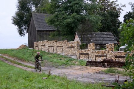 Trasa prowadziła wśród pól i wiosek