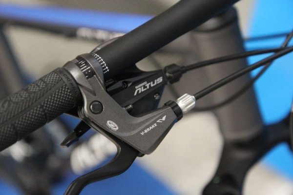 Shimano Altus ST-M370