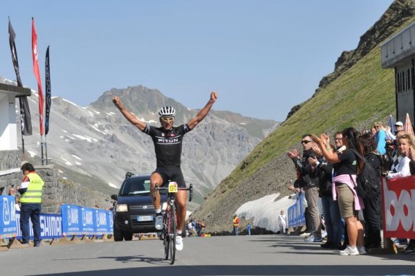 Wspinaczka pod Passo Stelvio należy do najtrudniejszych w Europie