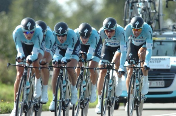 Kolarze Omega Pharma-Quick Step jadą po zwycięstwo w drużynowej czasówce