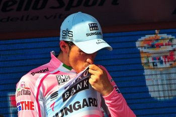 Alberto Contador (Saxo Bank Sungard) wydaje się mieć maglia rosa w garści