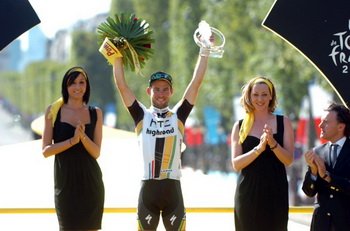 Mark Cavendish (HTC-Highroad) po raz trzeci z rzędu triumfował na Polach Elizejskich