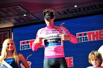 Ryder Hesjedal (Garmin-Barracuda) został pierwszym Kanadyjczykiem, który założył maglia rosa