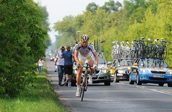 Andre Greipel szybko jednak dołączył do peletonu