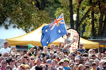 Tłumy australijskich kibiców przyszły podziękować Cadelowi Evansowi