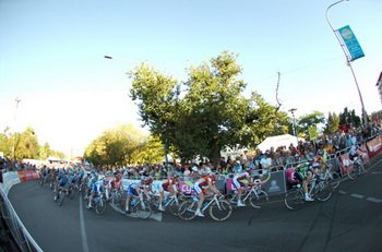 Peleton na ulicach Adelajdy