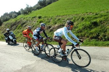 Kristoff Goddaert (Ag2R La Mondiale), Jens Debusschere (Lotto-Belisol) i Egoi Martinez (Euskaltel-Euskadi) stanowili ucieczkę dnia