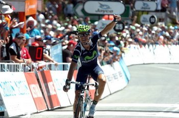 Alejandro Valverde (Movistar) cieszy się ze zwycięstwa