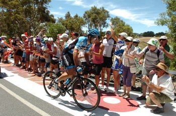 Nathan Haas (Garmin-Barracuda) atakuja na Old Willunga Hill