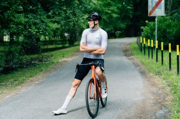 Zdjęcie do artykułu: Video: Test: Odzież kolarska Eyen Gain 3.0 i kask Eyen Aero