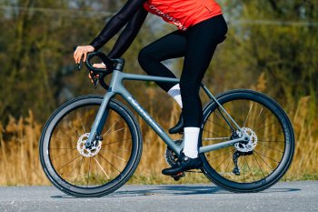 MMR Adrenaline 30 Carbon 105 Di2