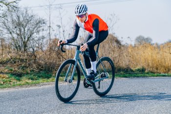 MMR Adrenaline 30 Carbon 105 Di2