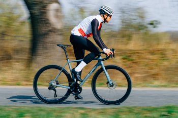 MMR Adrenaline 30 Carbon 105 Di2