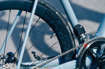 MMR Adrenaline 30 Carbon 105 Di2