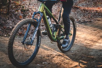 Zdjęcie do artykułu: Video Test: Trek Fuel EX 9.8 Eagle 90 - świetna trailówka! (2026)