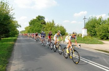 Zasadnicza grupa długo nie mogła dogonić harcowników