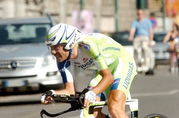 Vincenzo Nibali (Liquigas-Cannondale) nie zdołał wyprzedzić w klasyfikacji generalnej Michele Scarponiego