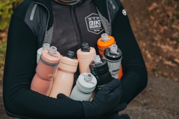 Zdjęcie do artykułu: Video Test: Bidony Camelbak Podium - sprawdzamy jedne z najpopularniejszych bidonów na rynku!