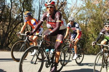 Fabian Cancellara (Radioshack Nissan) w peletonie