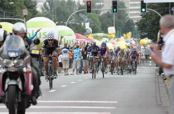 Dominique Rollin (Cervelo TestTeam) po ataku wygrał premię górską Tauron