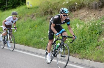 Sergio Henao (Team Sky) był aktywny na podjeździe do Madonna di Campiglio